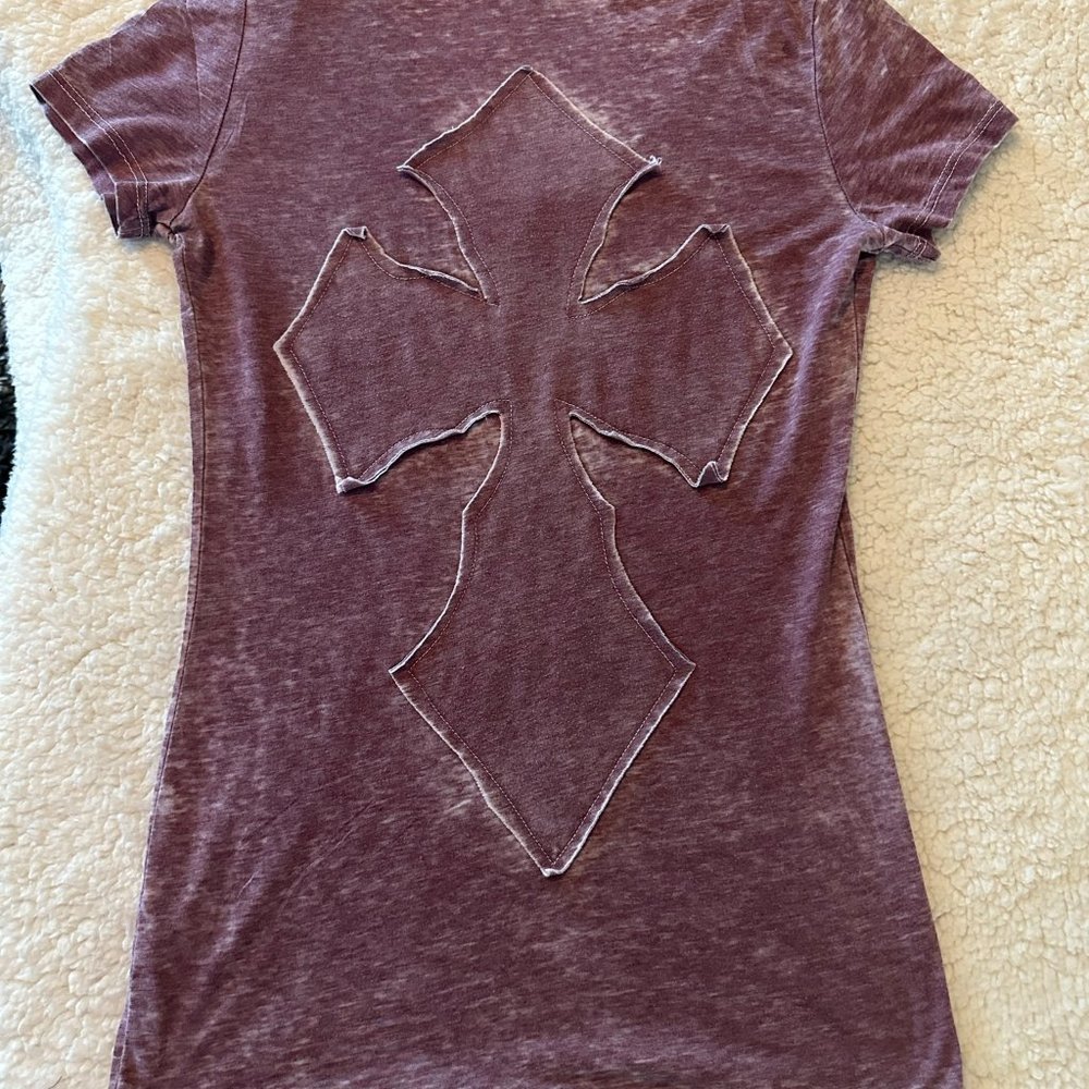 Sexy Pink / Purple rhinestone studded t-shirt.  Size S - Picture 4 of 5